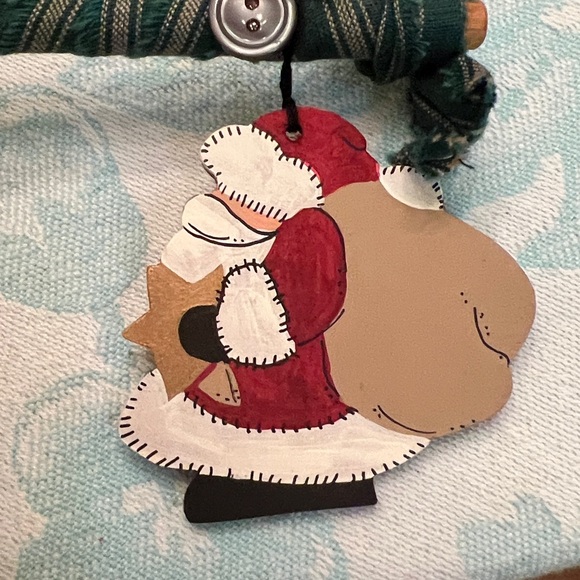 Hand Made Wooden Christmas Tree w Ornaments - Picture 11 of 11